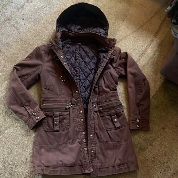 Beautiful below the waist woman’s jacket size small - Picture 5 of 5